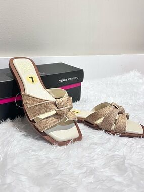 Vince Camuto Womens Beige Slip On Casual Flat Slide Sandals Size US 7M